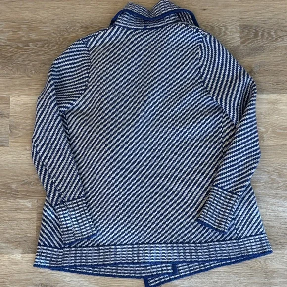 Southern Tide Women’s Sweater XS – Blue & White Wrap Merino Wool & Cashmere - Picture 12 of 12